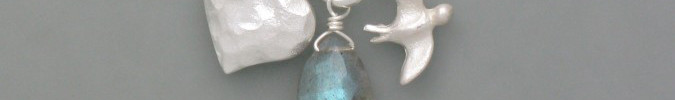 Small pendants to combine