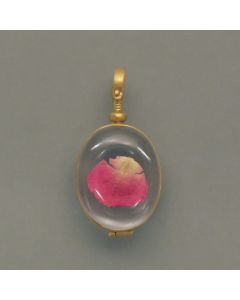 Oval-shaped glass locket, gold-plated