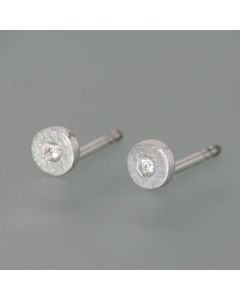 Diamond stud earrings made of silver
