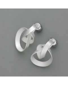 Tagliatelle ear studs silver