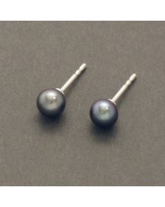 Dark Pearl ear studs
