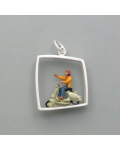 New Vespa driver