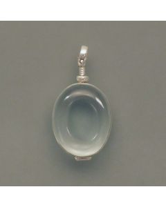 Oval-shaped glass locket, silver