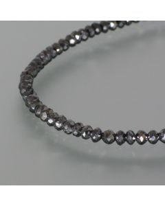 Necklace with extra-large black diamonds