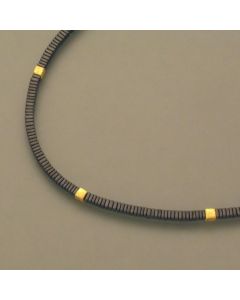 Hematite necklace, small plates, gold-plated