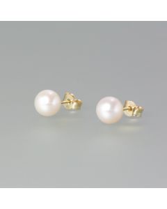 Noble, big pearl stud earrings