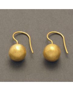 Gold-plated sphere earrings