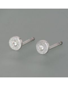 Diamond stud earrings made of silver