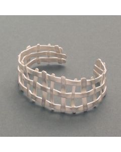 “Lattice” Narrow Untarnished Silver Bracelet
