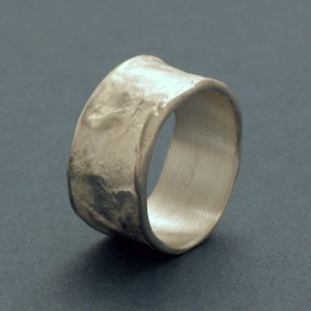 cast silver ring
